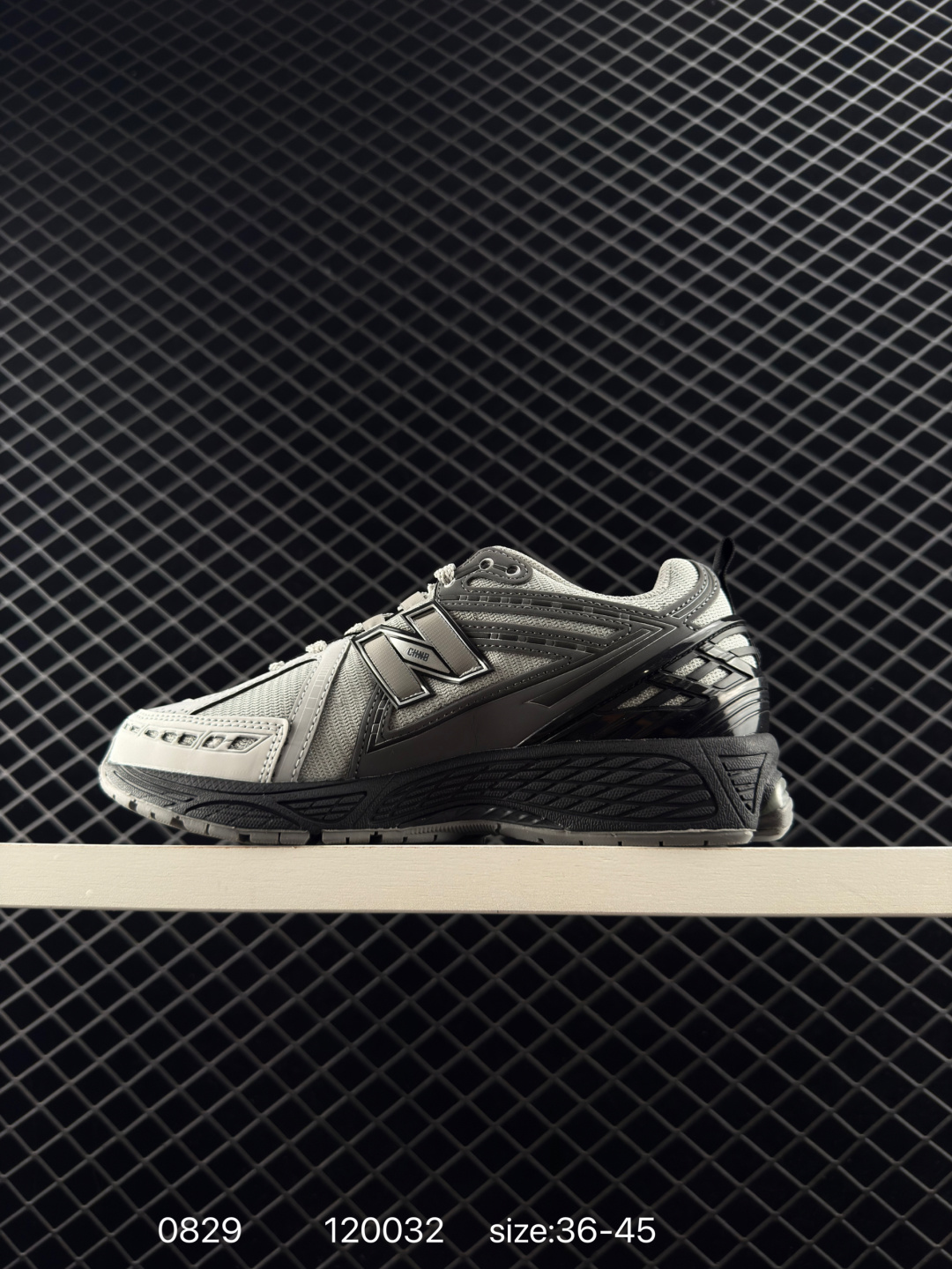 New Balance M1906RI NB